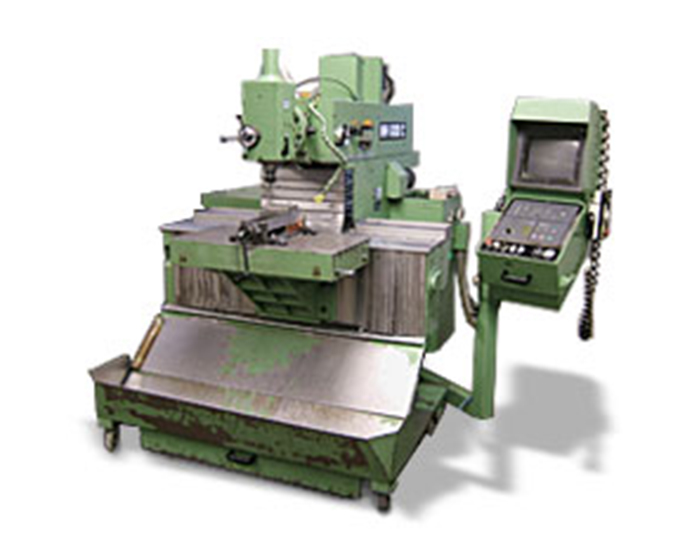 MAHO 600 C - Universalfräsmaschine